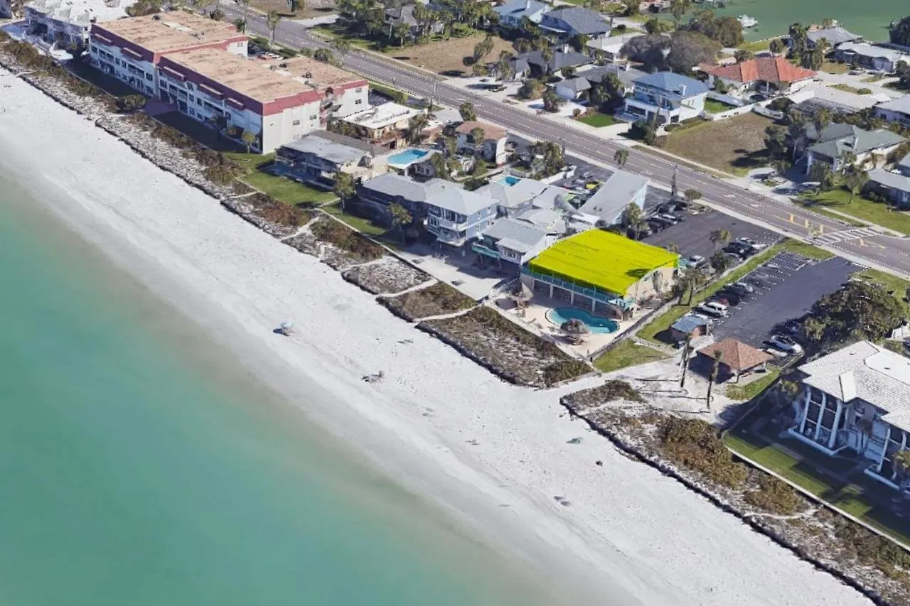 Chateau 8W Clearwater Beach Apartment